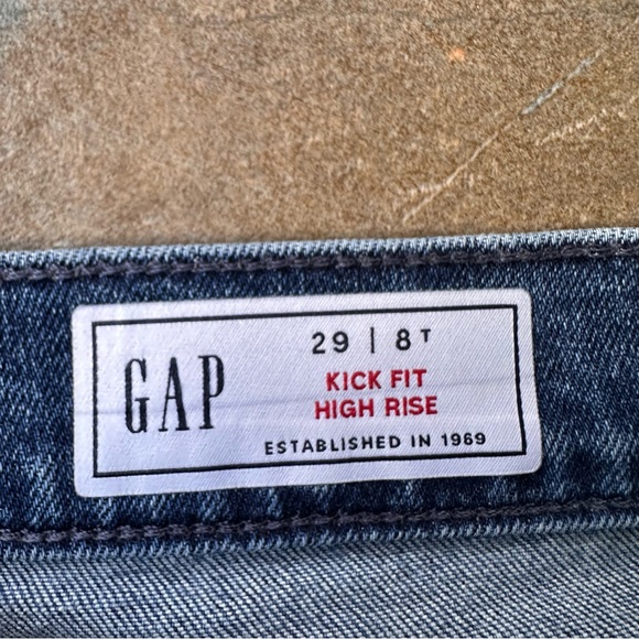 GAP High Rise Kick Fit Jeans 29 / 8 Tall Medium Wash Raw Hem Kick Flare Denim - Picture 4 of 7